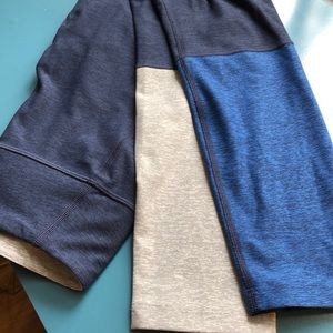 NWOT Outdoor Voices 7/8 Dipped Leggings